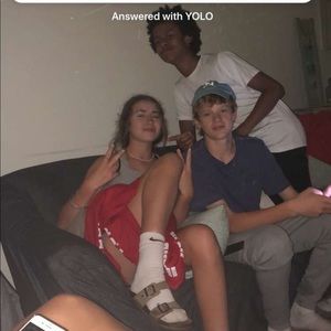 Meet your Posher, Abbey